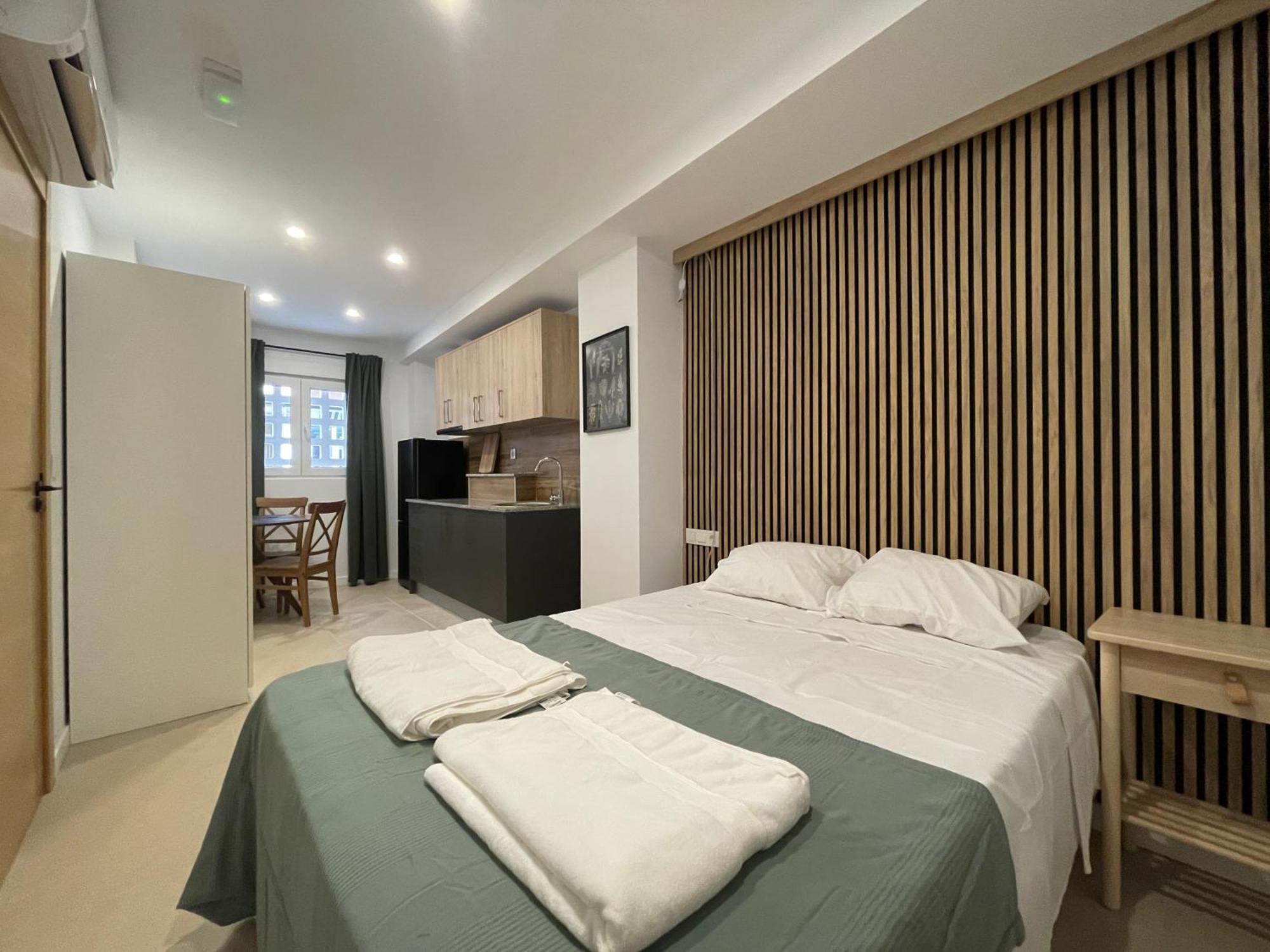 Apartamentos Postiguet Аліканте Екстер'єр фото